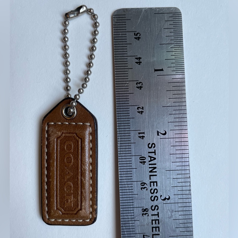 Coach Leather Hang Tag With Chain - Picture 3 of 7